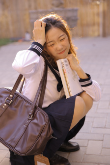和漂亮女老板商务出差